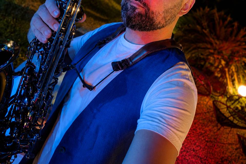 Live sax