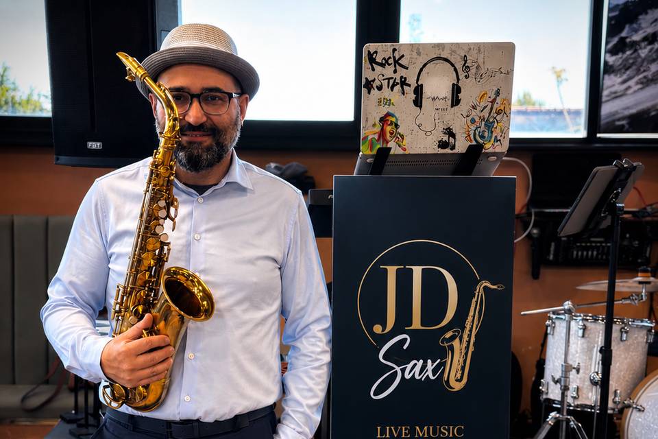 Live sax