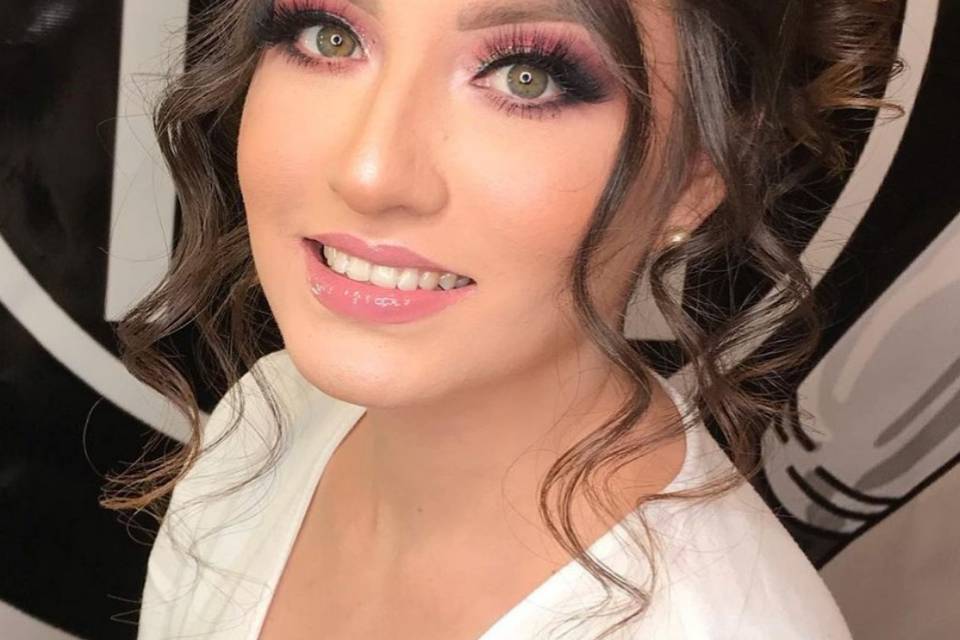 Marisa Garcia Face & Make Up