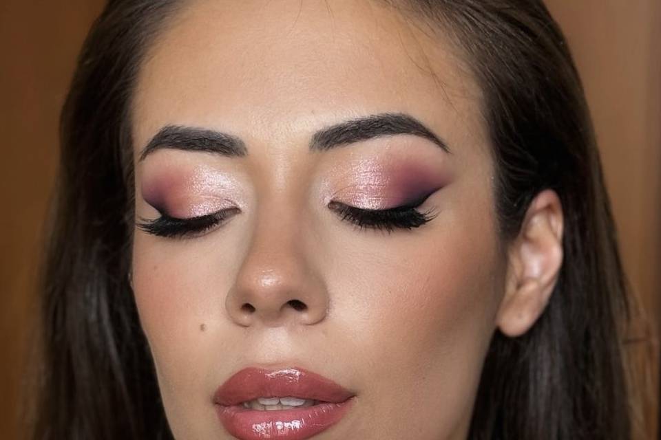 Make-up rosato e luminoso