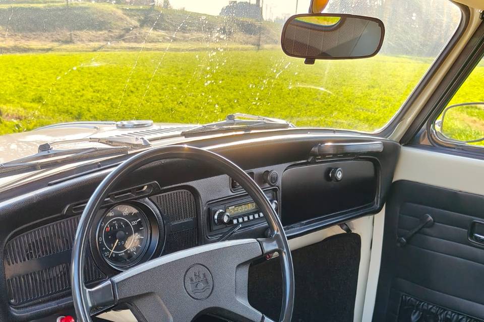 Maggiolone cabrio 1302