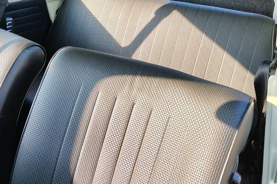 Maggiolone cabrio 1302