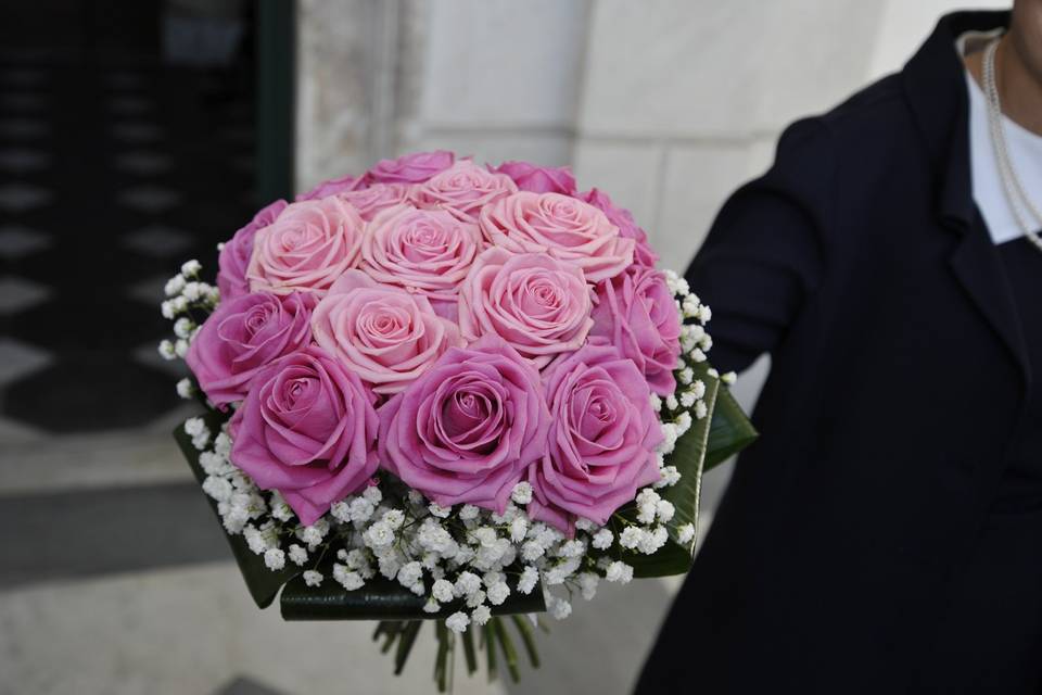 Bouquet di rose compatte