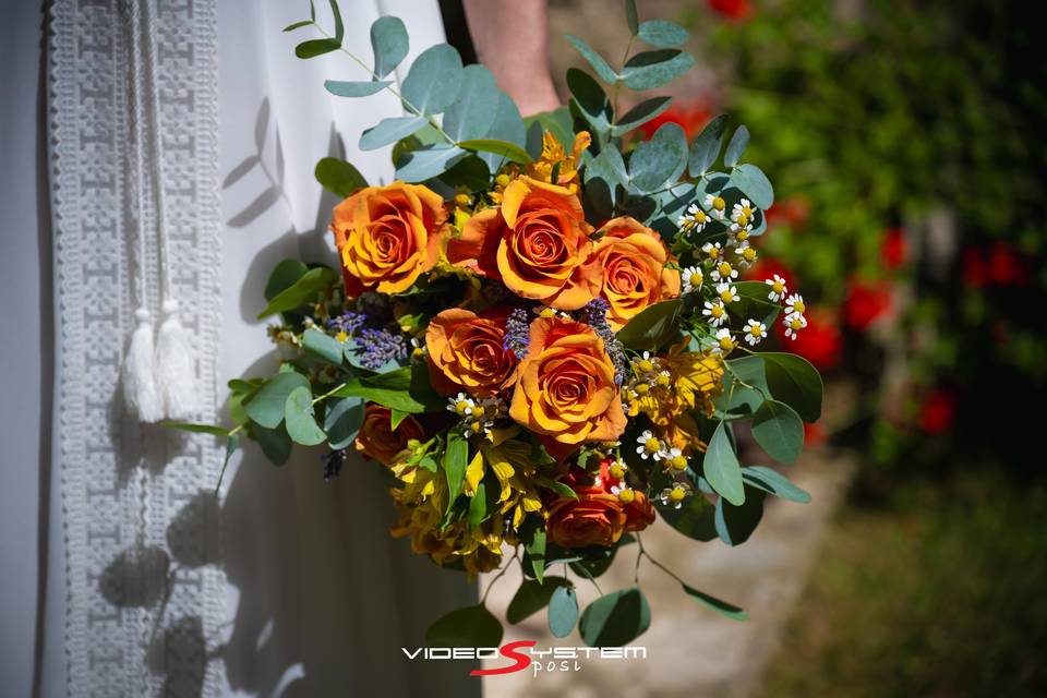 Bouquet sposa dai colori vivac