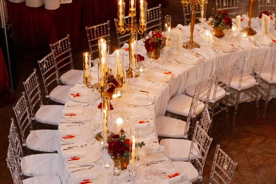 Pina signature table