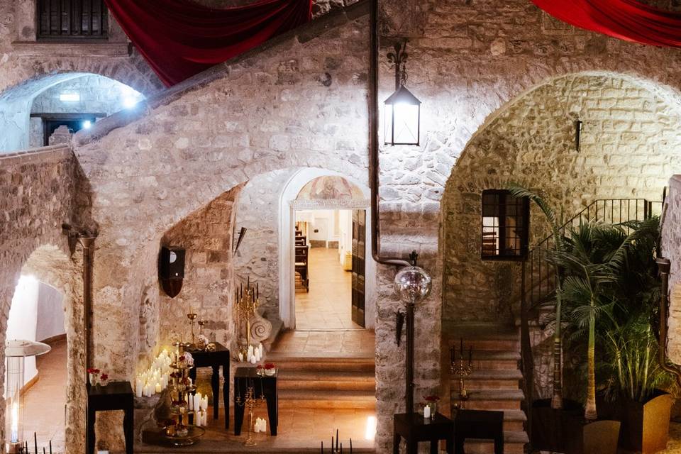 Pina signature table