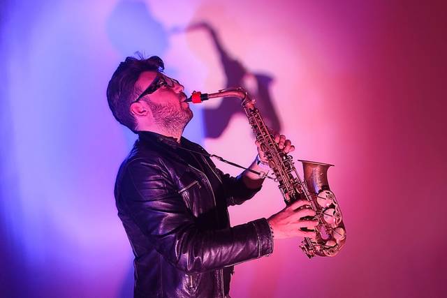 Miky Sax & Percussioni Show
