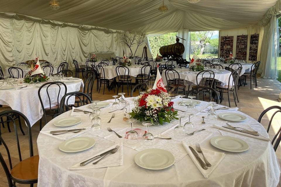 Allestimento tavoli