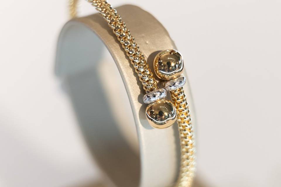 Bracciale rigido in oro 18k