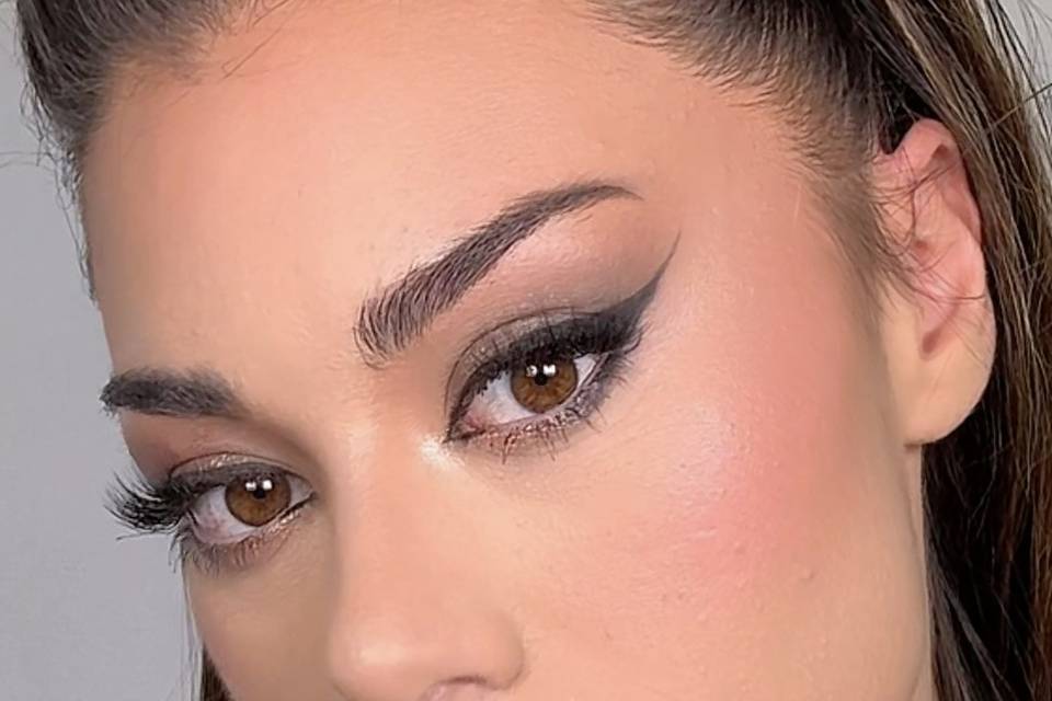 Trucco sera luxury
