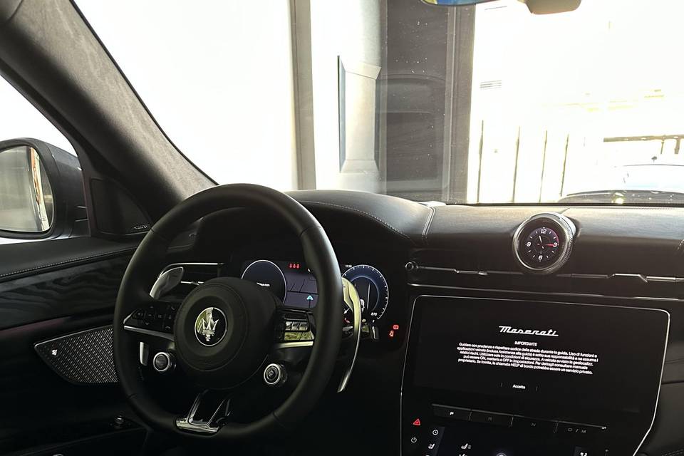 Maserati grecale modena