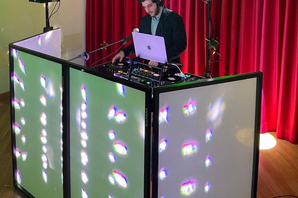 Dj