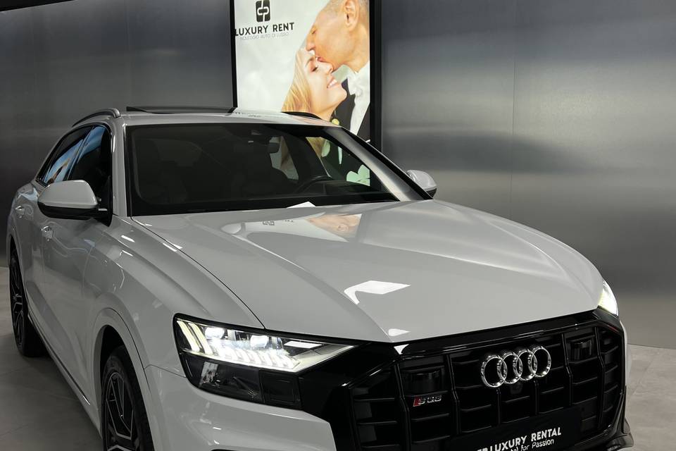 Audi sq8