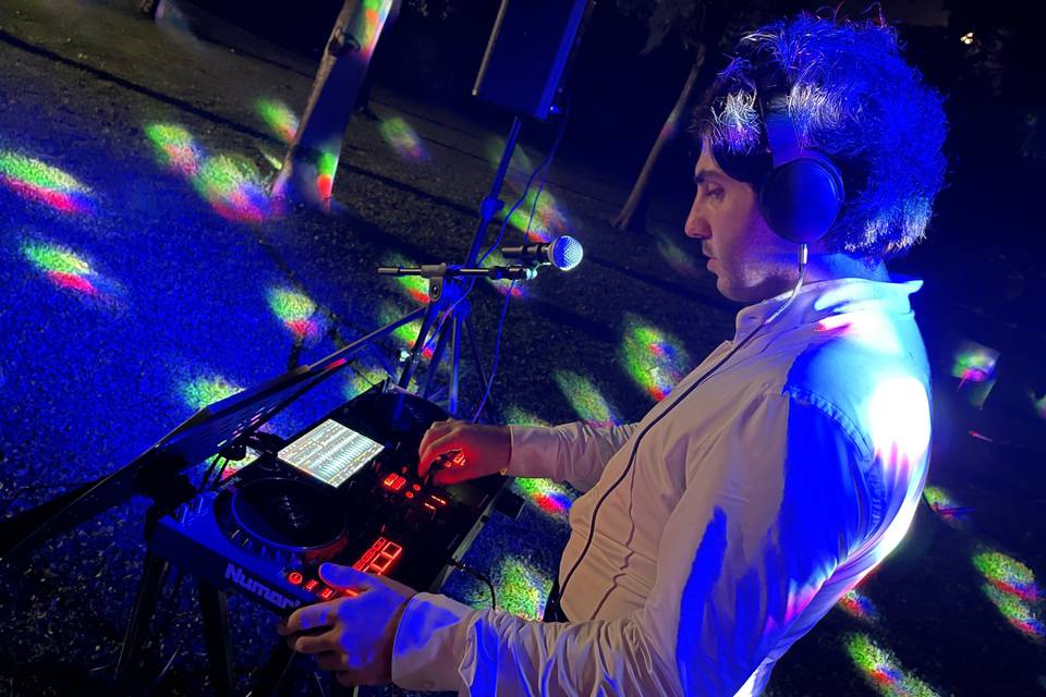 Dj