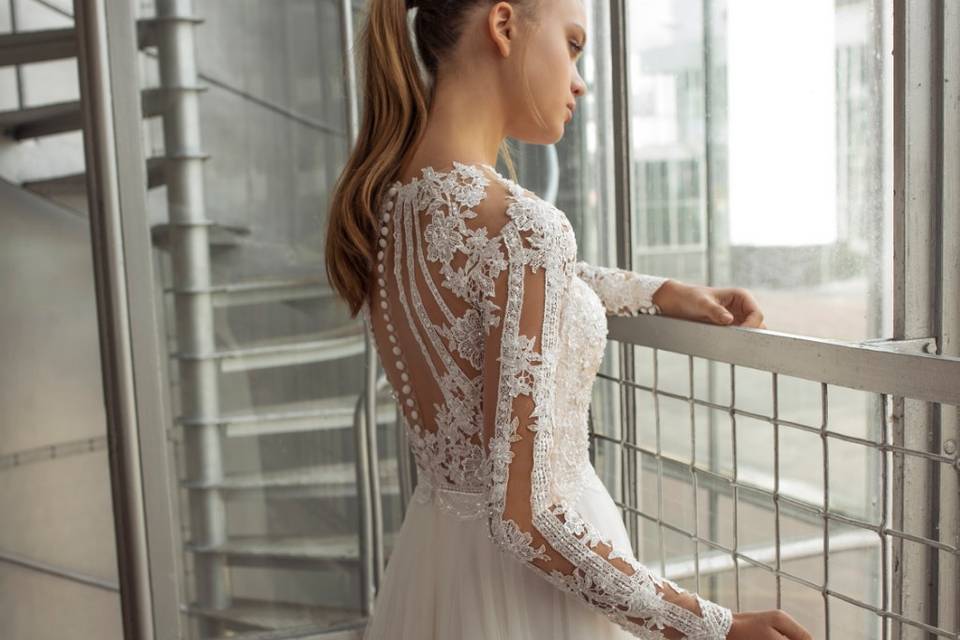 Modeca bridal