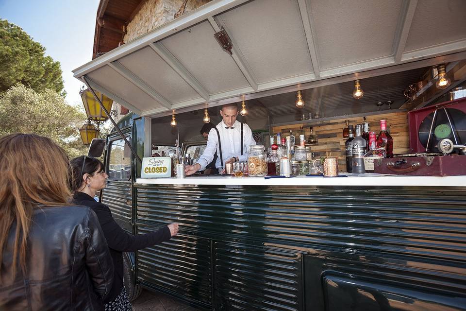 Truck bar