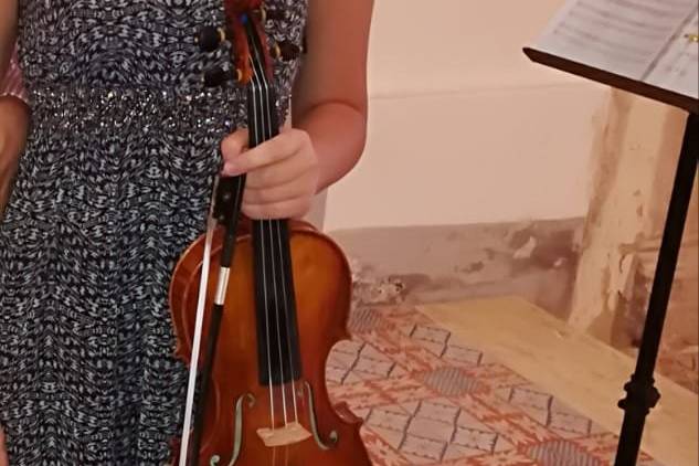 Paola violinist