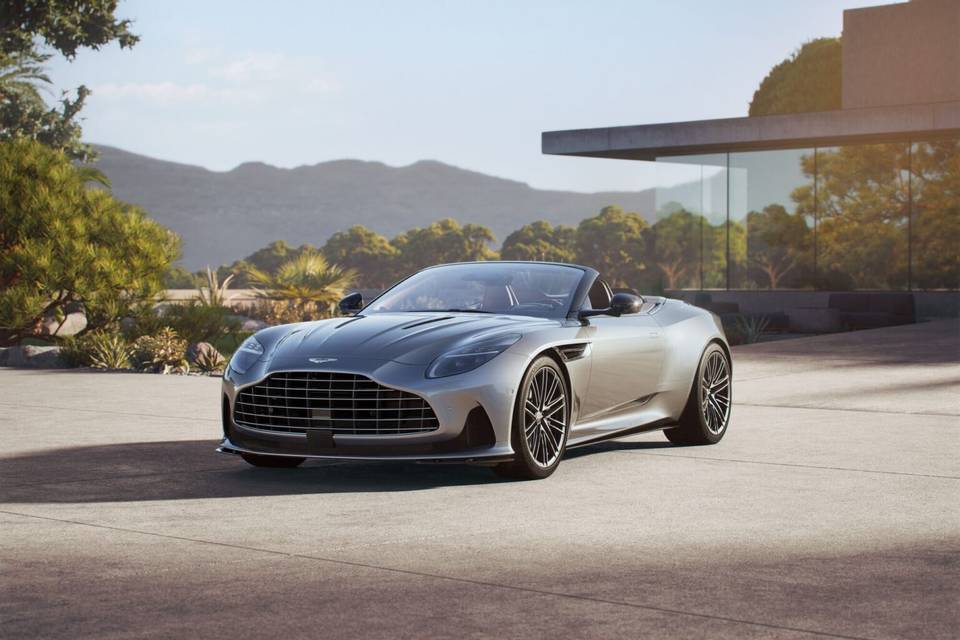 Aston DB 12 VOLANTE