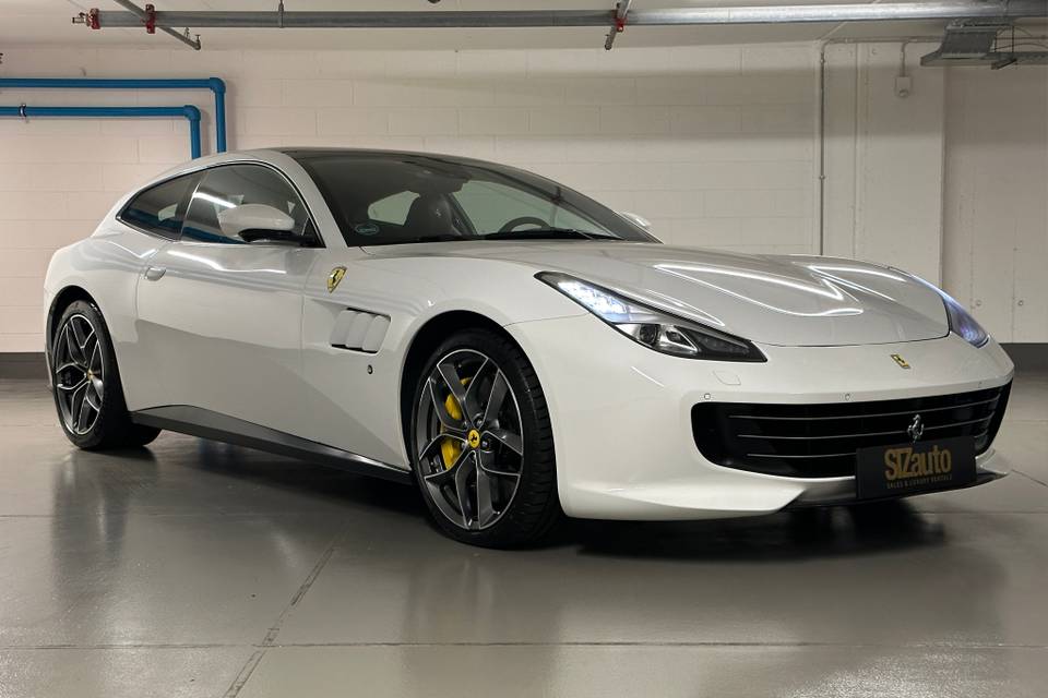 Ferrari GTC4 Lusso T