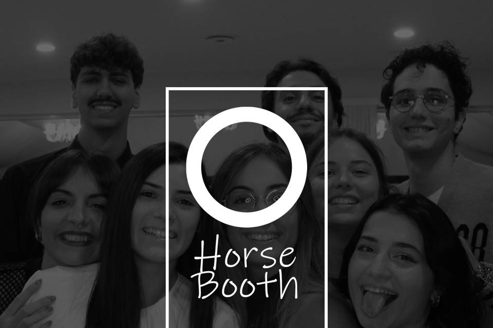 Risate con l'horsebooth