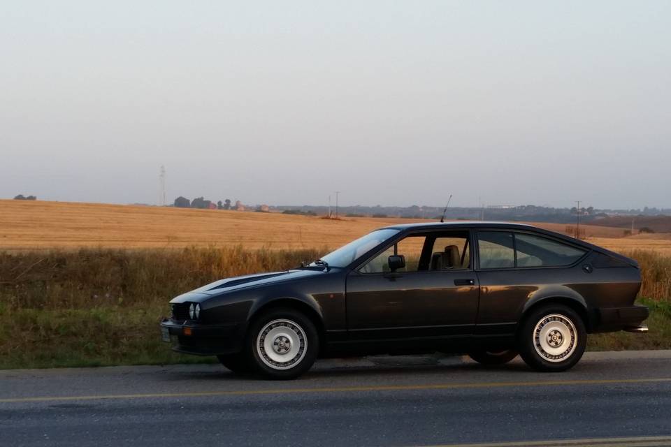 Classic Alfa Rental Gtv6