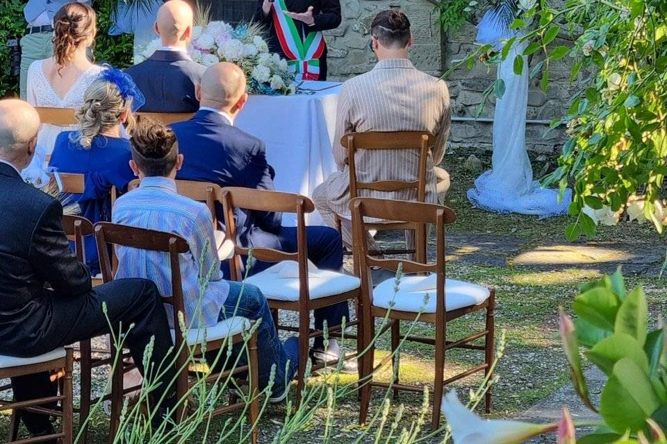 Il matrimonio nel roseto
