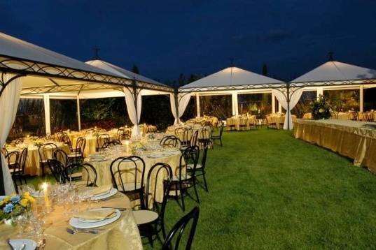 Gazebo allestito per nozze