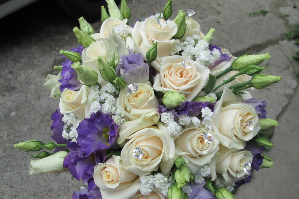 Bouquet bianco lilla