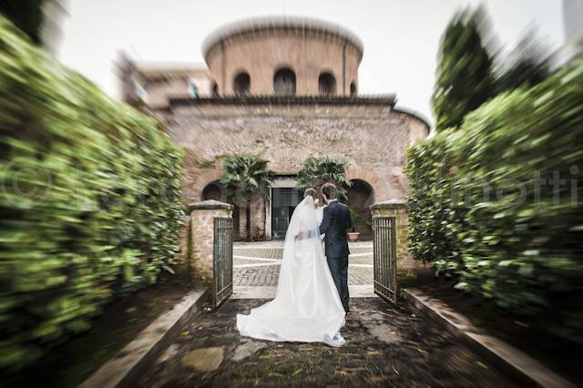 L'uscita dalla chiesa