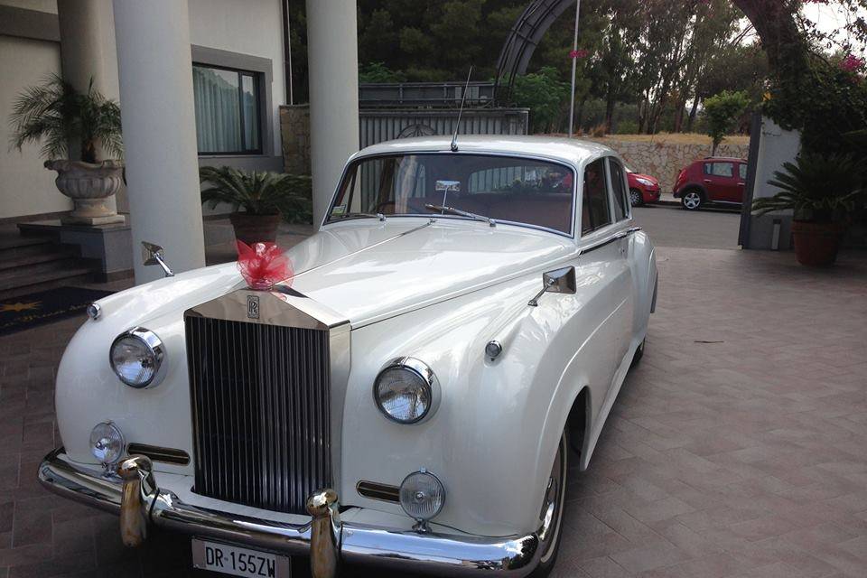 Roll's Royce Silver Cloude