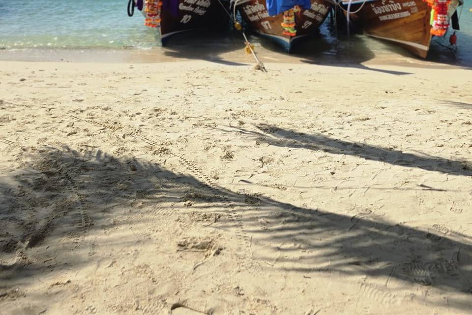 PhiPhi Island
