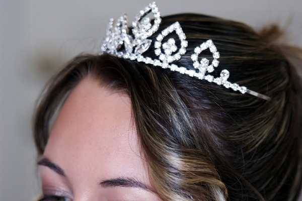 Sposa con coroncina