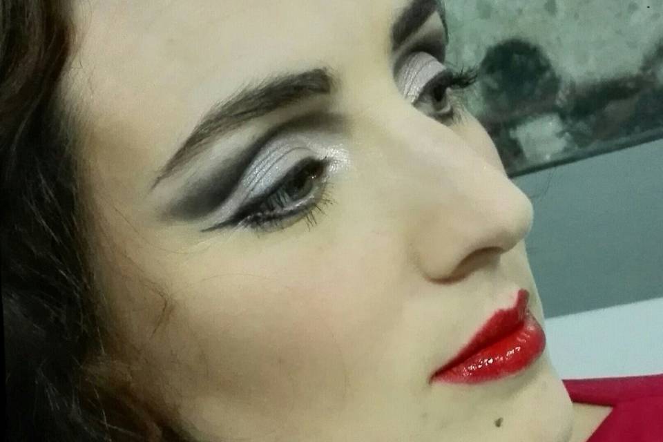 Enza Azzollini Make-up Artist