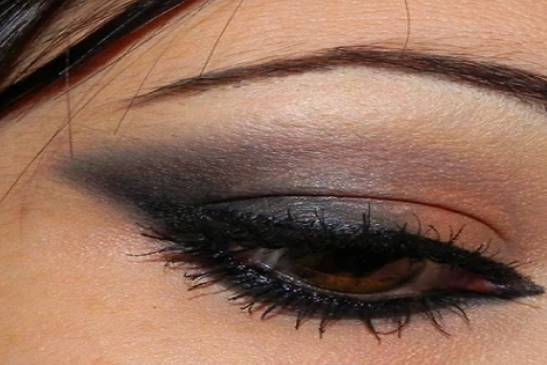 Trucco occhi castani