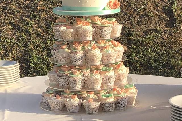 Wedding cupcakes tower