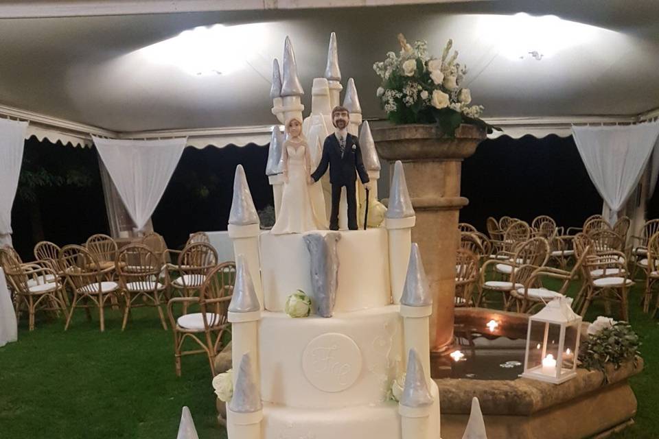 Castle wedding cake