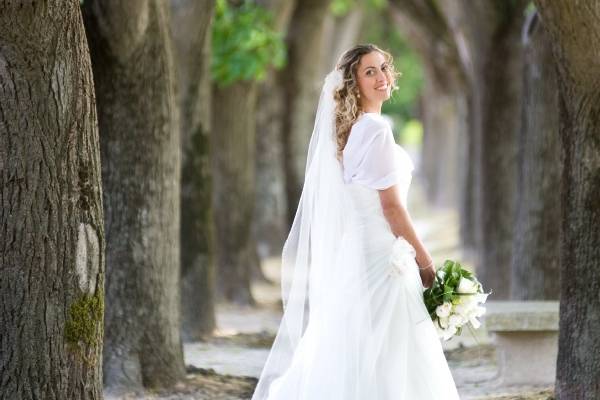 Sposa sul viale