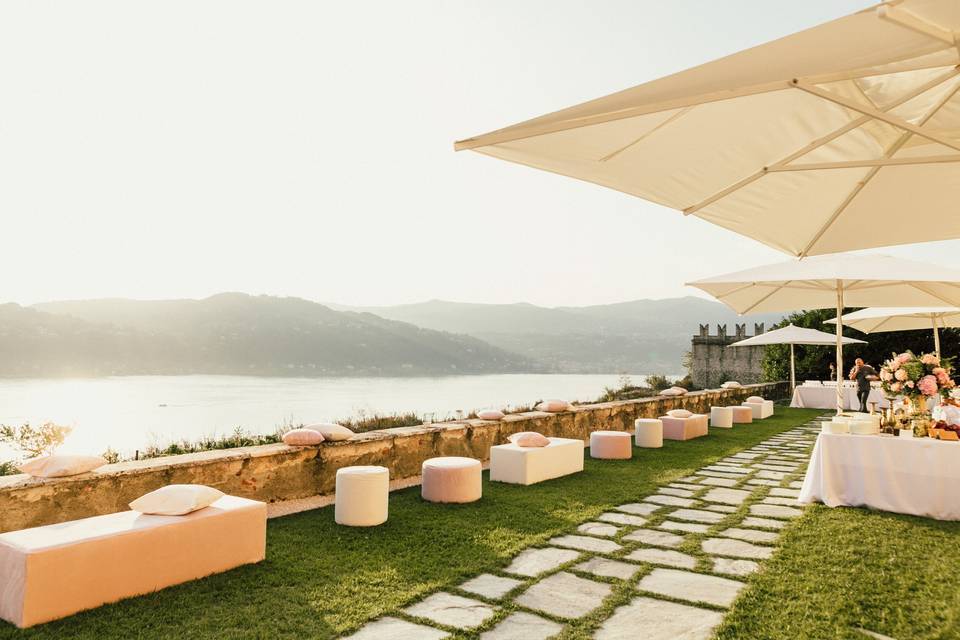 Aperitivo vista lago