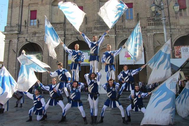 Sbandieratori e Musici Alfieri di Costigliole d'Asti