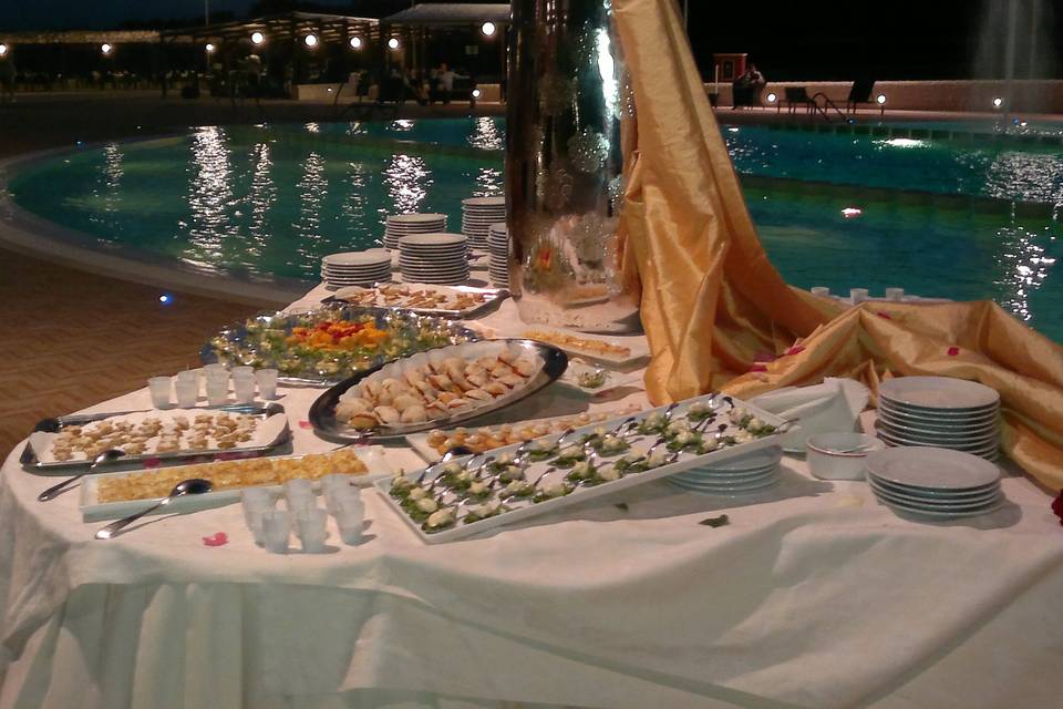 Aperitivo a bordo piscina