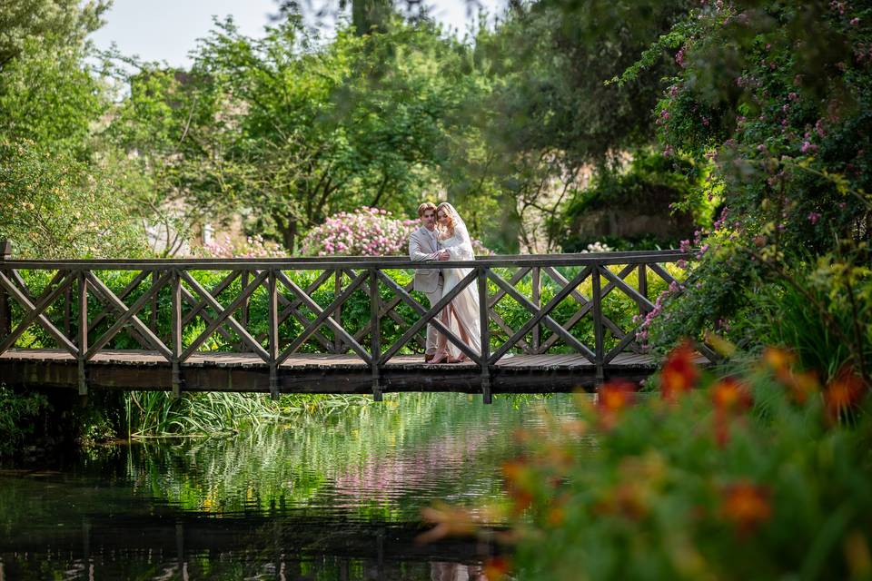 Gli sposi - giardino di ninfa
