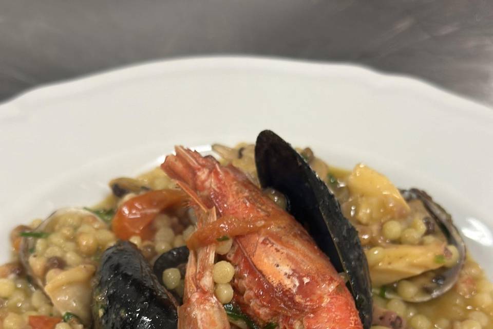 Fregola al ragout di mare