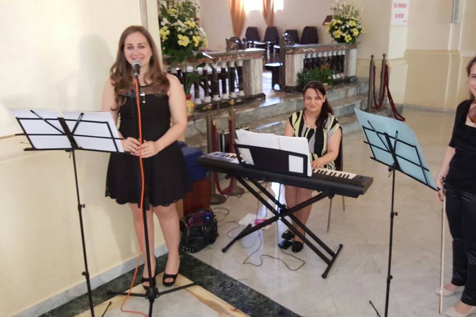 Trio cerimonia liturgica