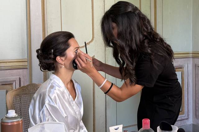 Debora Taverna Make-Up Artist
