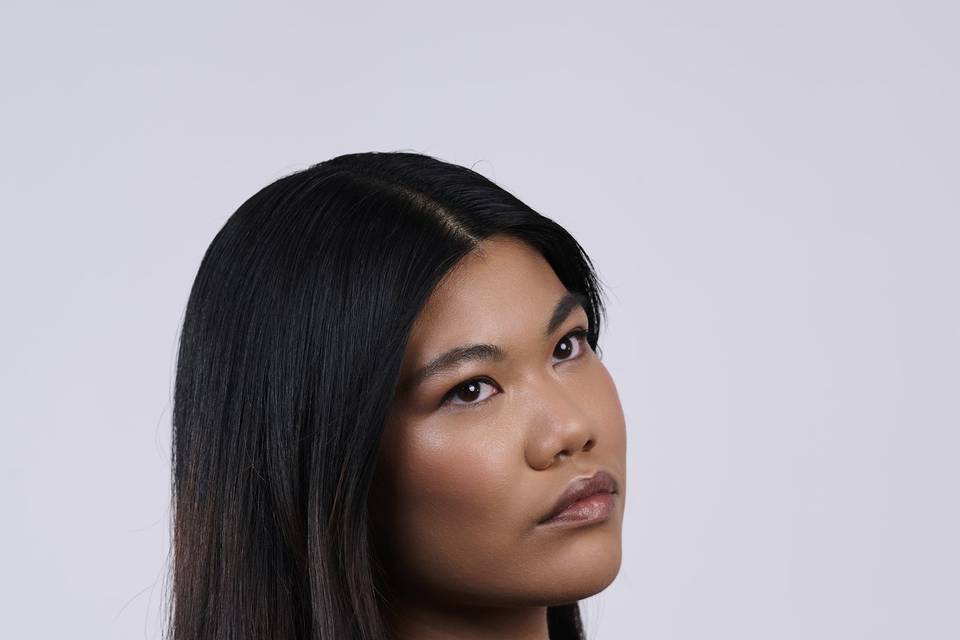 Glowy asian skin