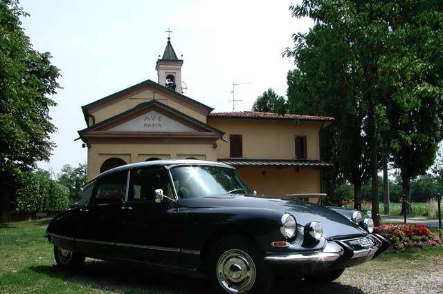 Citroen ds monofaro nera