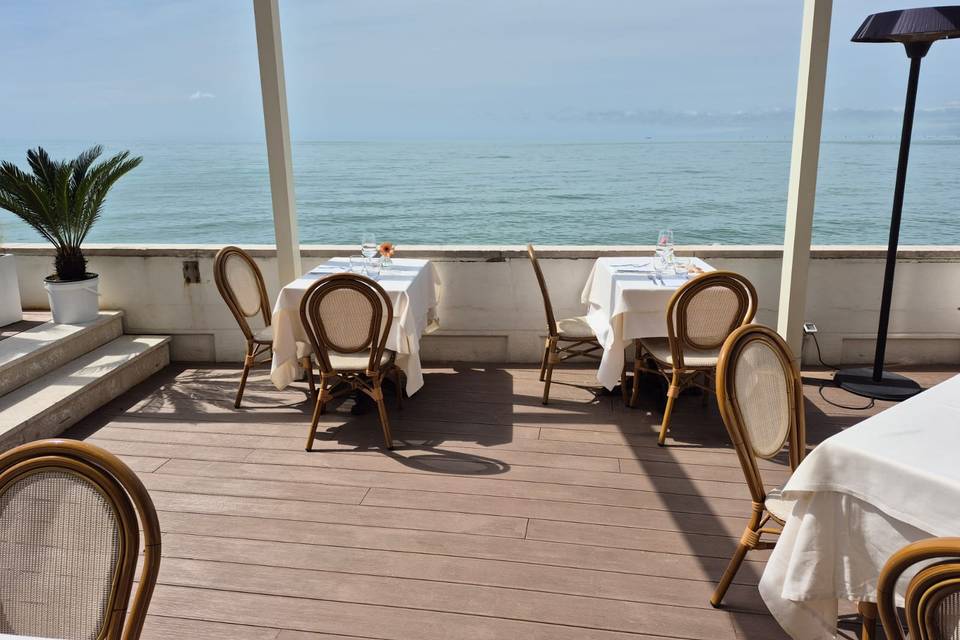 Tavolo vista mare