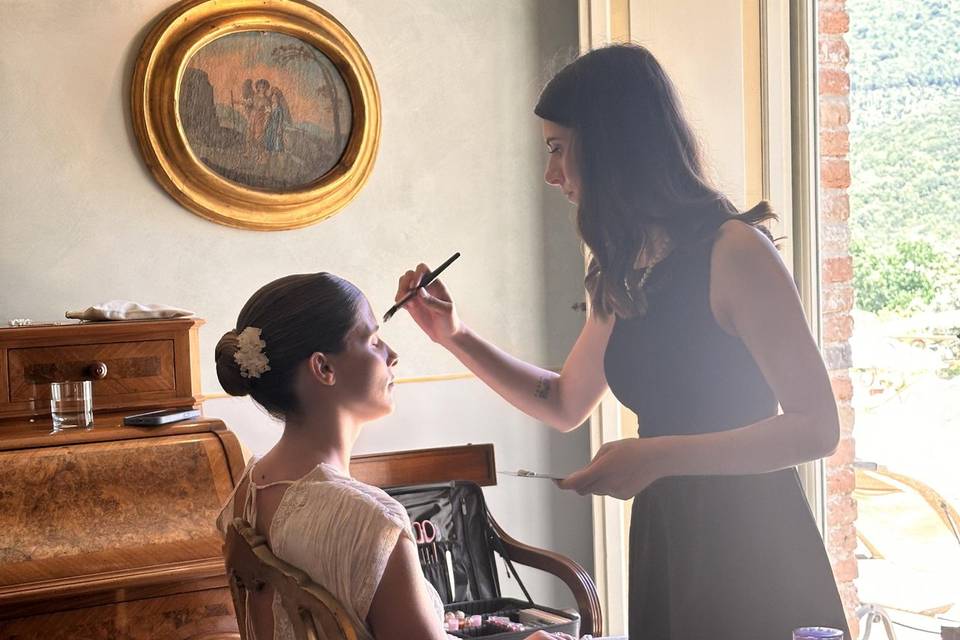 Beatrice Getting Ready