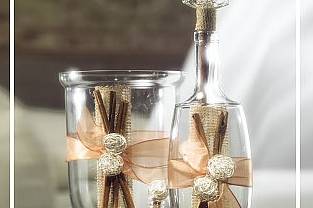 Bomboniera con i nastri dorati