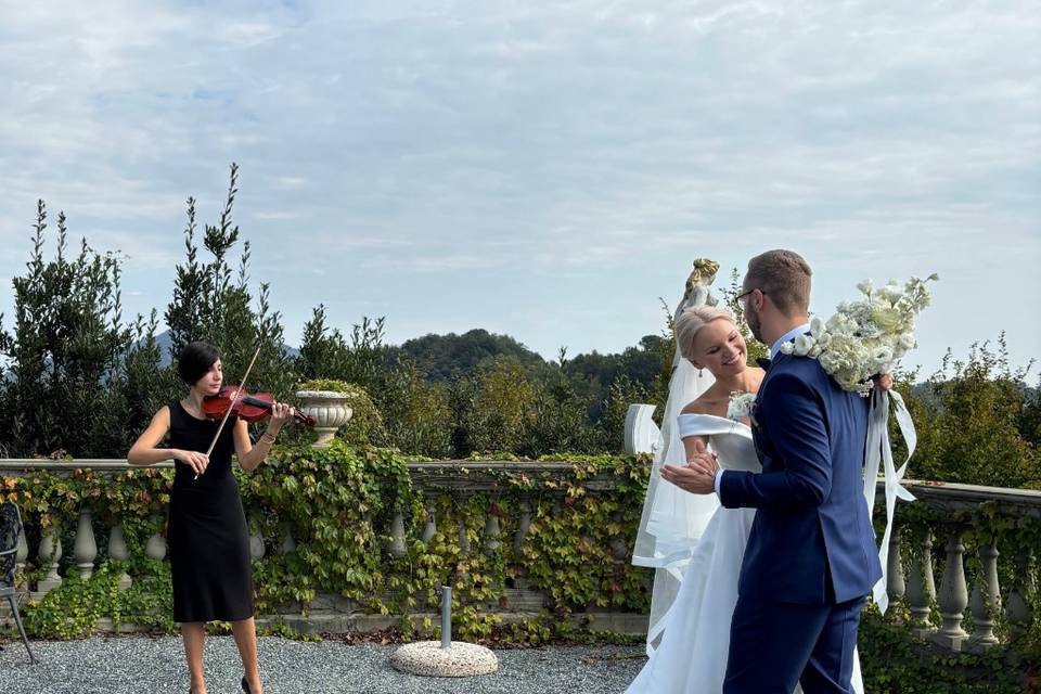 Elopment wedding